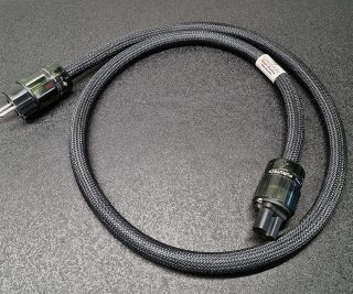 NextGen First Power Cable 1.5Méter Furutech Fi-38R